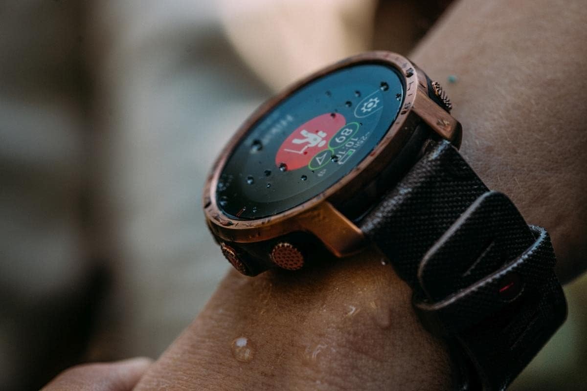POLAR Grit X Pro - GPS Multisport Smartwatch - Military Durability, Sapphire Glass, Wrist-Based Heart Rate, Long Battery Life, Navigation - Ideal for Outdoor Sports, Trail Running, Hiking, Black