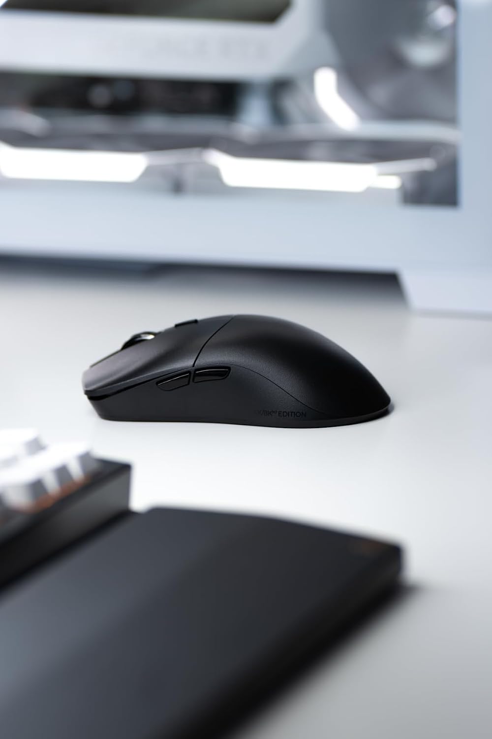 Glorious Gaming Model O 2 PRO 4K/8K Wireless Gaming Mouse - 2.4GHz Wireless 1ms delay, 4K/8K Polling, 100M clicks, 59g Ultralight, Long Battery Life, 26K DPI BAMF 2.0 Sensor, 6 Buttons