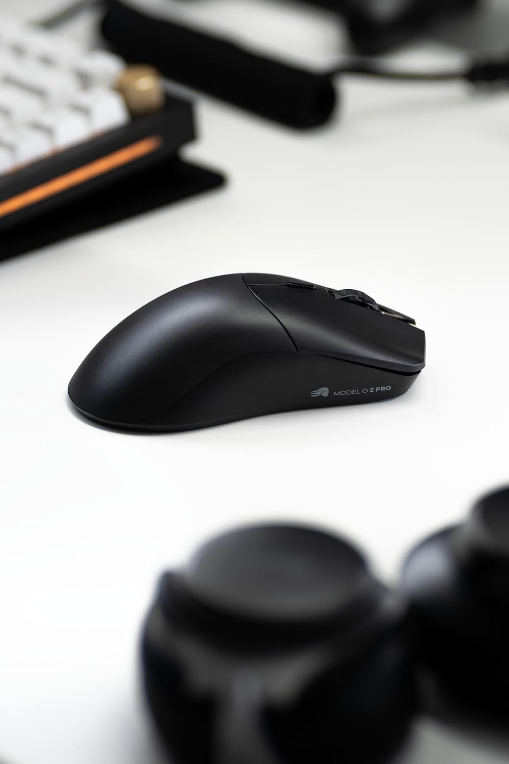 Glorious Gaming Model O 2 PRO 4K/8K Wireless Gaming Mouse - 2.4GHz Wireless 1ms delay, 4K/8K Polling, 100M clicks, 59g Ultralight, Long Battery Life, 26K DPI BAMF 2.0 Sensor, 6 Buttons