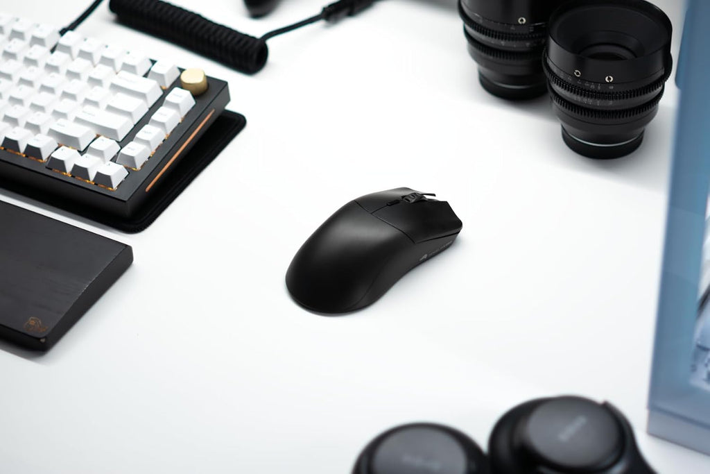 Glorious Gaming Model O 2 PRO 4K/8K Wireless Gaming Mouse - 2.4GHz Wireless 1ms delay, 4K/8K Polling, 100M clicks, 59g Ultralight, Long Battery Life, 26K DPI BAMF 2.0 Sensor, 6 Buttons