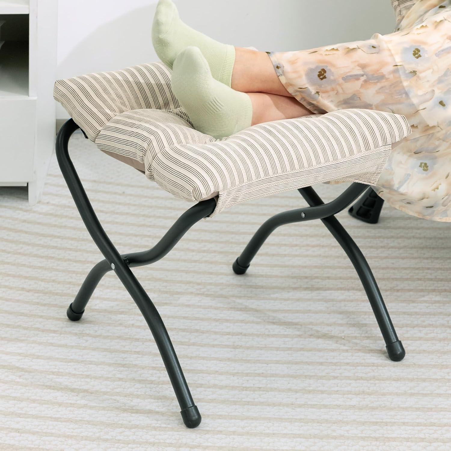 HollyHOME Lazy Chair with Foldable Ottoman, Accent Comfy Lounge Armchair and Folding Footrest Stool, Leisure Sofa Reading Chair and Footstool for Living Room, Bedroom, Dorm,Beige Stripe