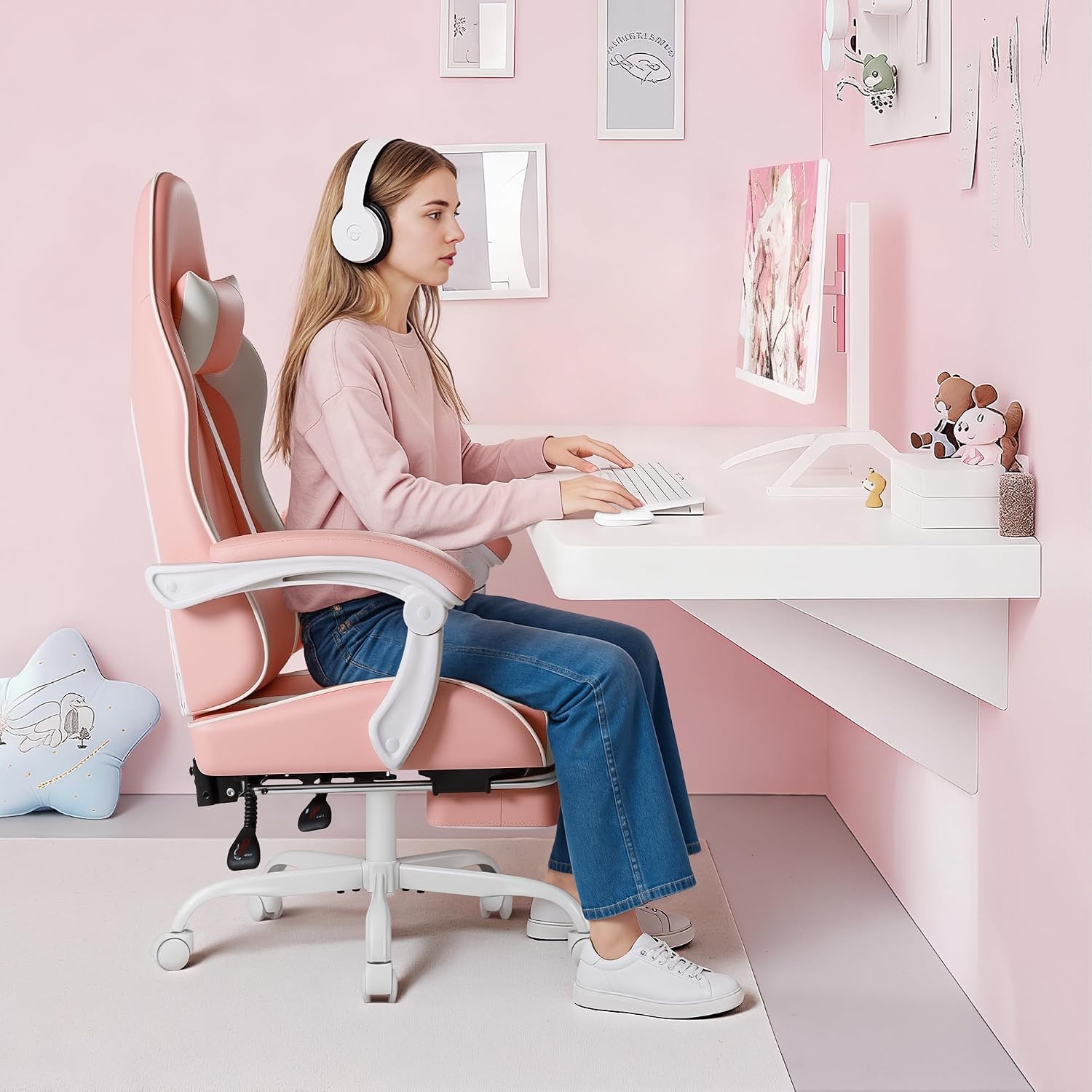 Shahoo Gaming Chair with Footrest and Massage Lumbar Support, Video Racing Seat Height Adjustable with 360° Swivel and Headrest for Office or Bedroom, Light Pink
