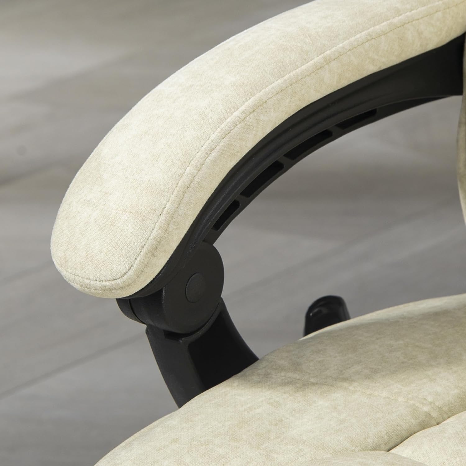 Vinsetto Massage Office Chair with Foot Rest, Executive Computer Desk Chair with 6 Vibration Point and Heat, Reclining Backrest, Swivel Wheels, Adjustable Height, Beige