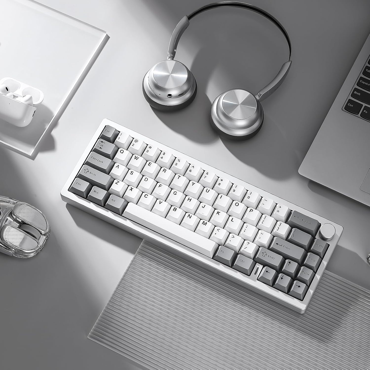 YUNZII AL68 Wireless Mechanical Keyboard,Full Aluminum CNC,60% Layout with Knob, QMK/VIA Software,Gasket Mounted,Hot Swappable,RGB Backlit,BT/2.4G/USB-C for Mac/Win (Silver, Milk V2)