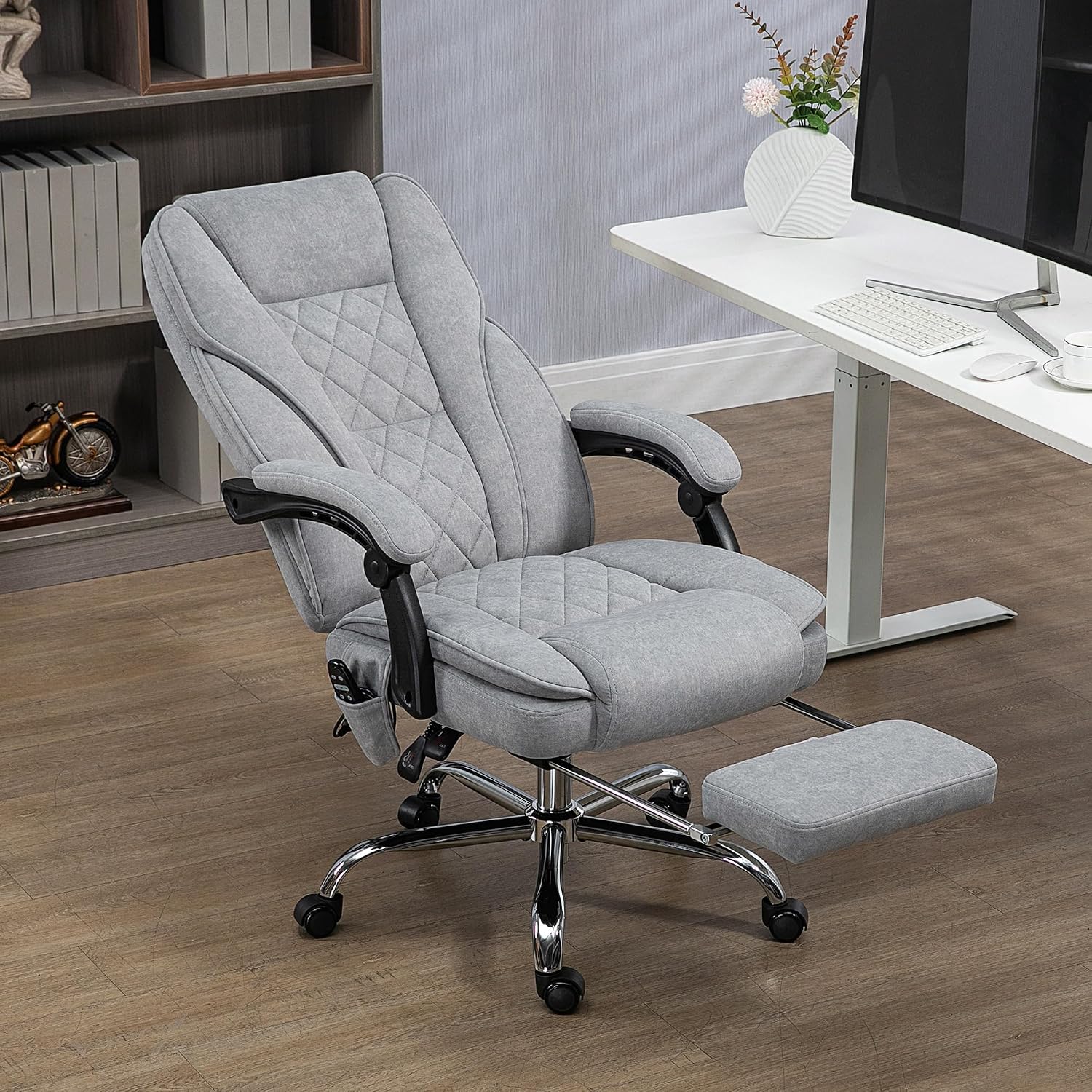 Vinsetto Massage Office Chair with Foot Rest, Executive Computer Desk Chair with 6 Vibration Point and Heat, Reclining Backrest, Swivel Wheels, Adjustable Height, Gray