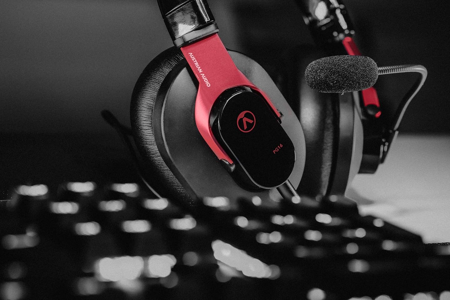 Austrian Audio PG16 Pro Gaming Headset with Microphone (Foldable Gaming Accessories, High Resolution Sound, Memory Foam Ear Pads for Optimal, Detachable 1.4m Cable), Black/Red, One Size