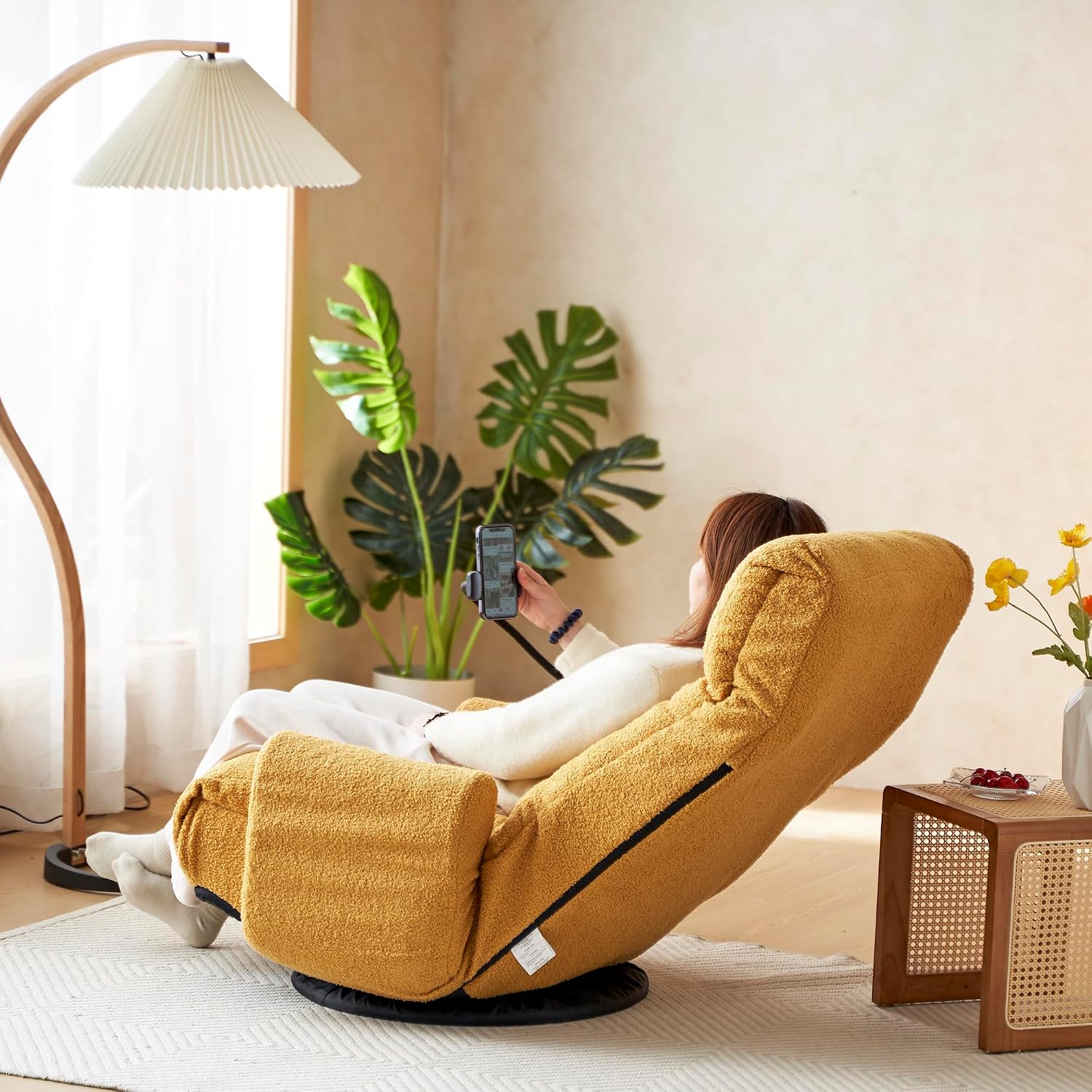 Ubyoee Swivel Floor Chair, 5 Adjustable Positions, Meditation & Gaming, Teddy Indoor Lounge Chair for Living Room, Yellow