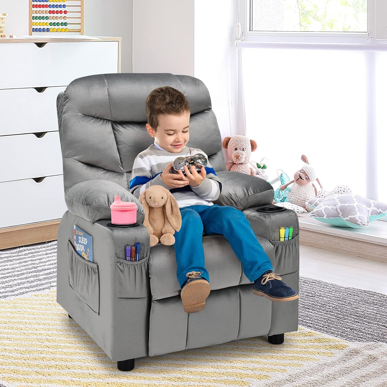 HOMGX Children's Recliner Chair, Velvet Material, Leisure Lounge Chair w/Side Pockets and Footrests, Ergonomically Adjustable Sofa Furniture, Suitable for Living Room (Grey)