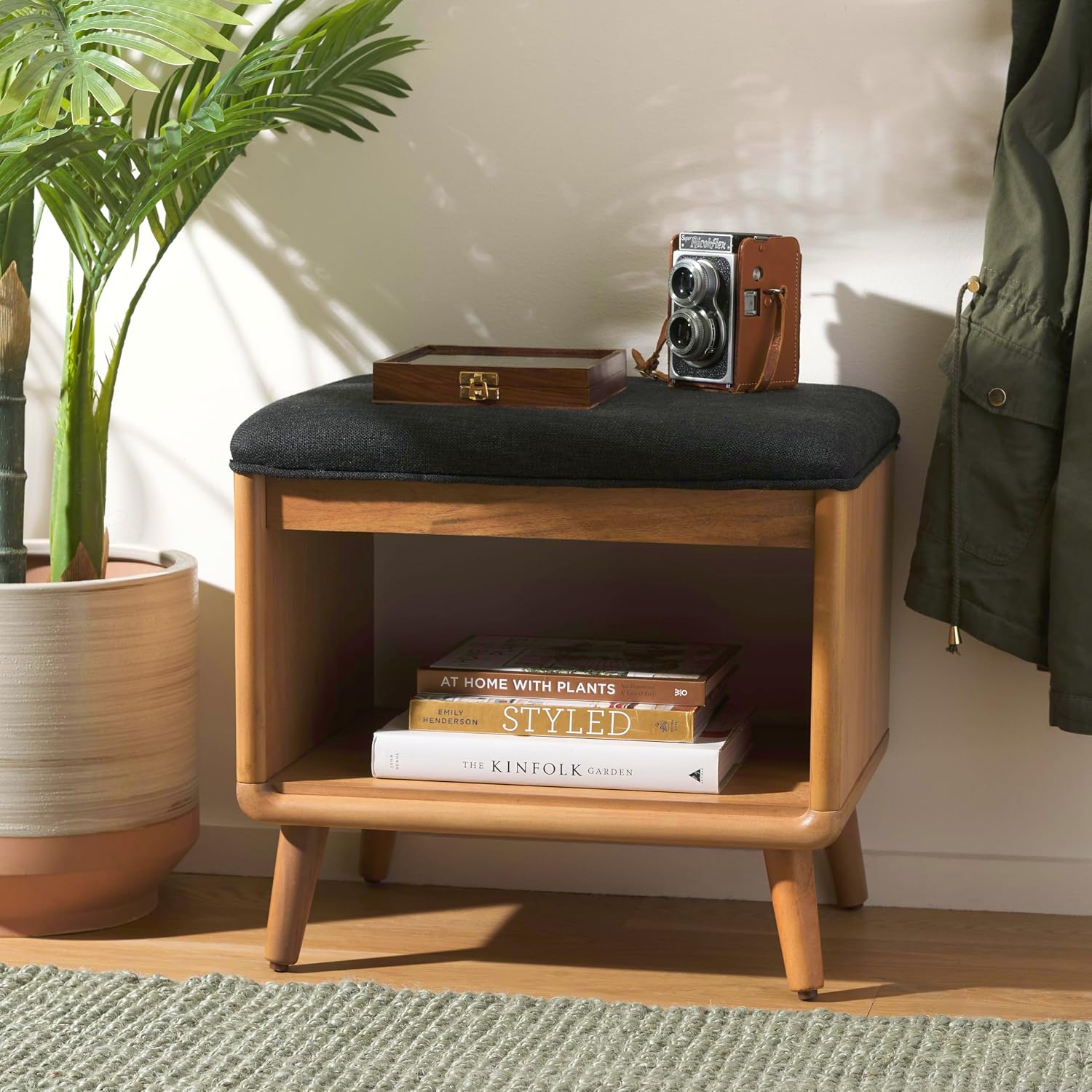 SAFAVIEH Home Collection Solo Black/Natural Open Shelf Bench with Cushion